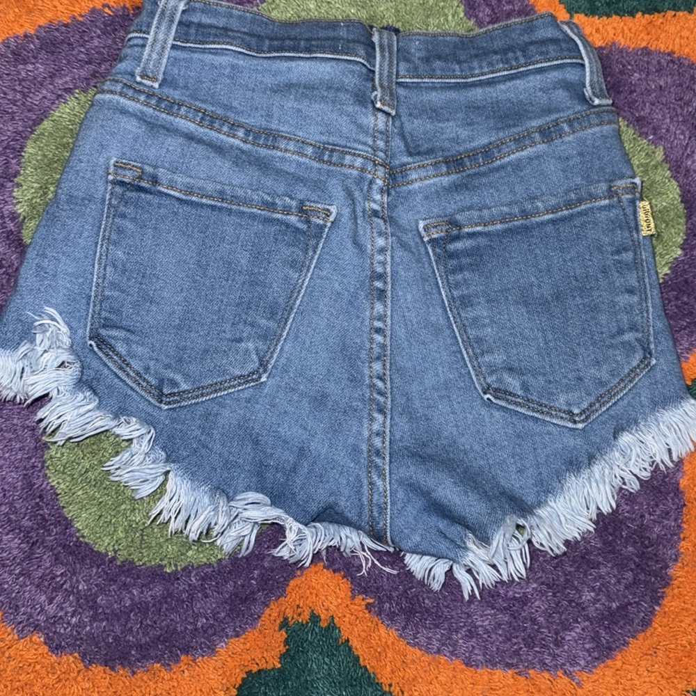 Daisy Dukes! (Form fitting) - Picture 2 of 2